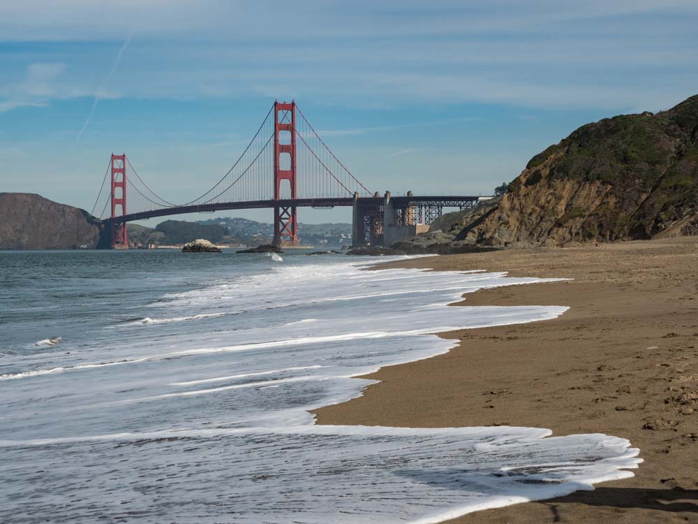  Vue sur le pont du Golden Gate depuis Baker Beach 