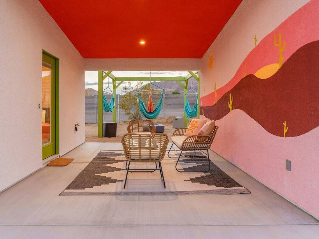 Joshua Tree pergola home with mural