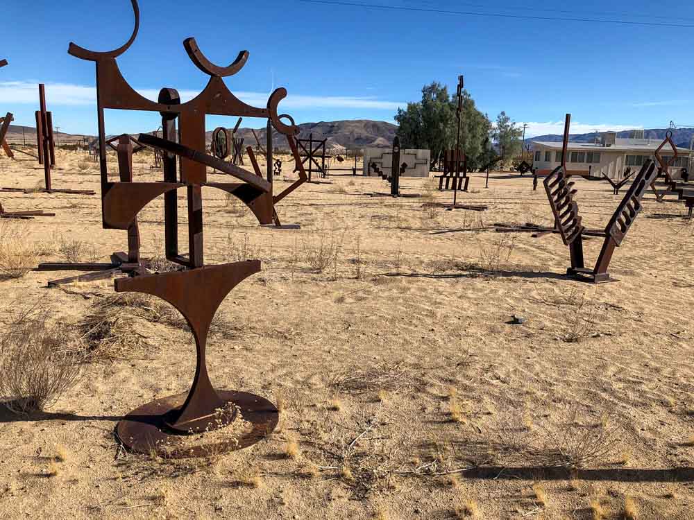 Simi Dabah Sculpture garden in Joshua Tree