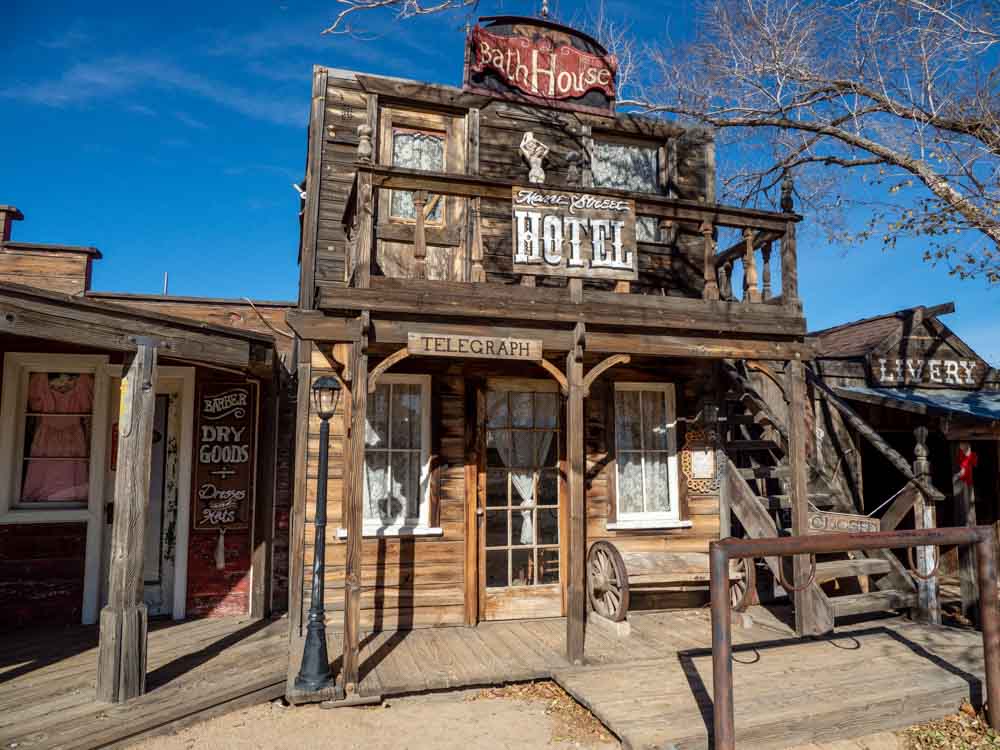 Yucca Valley Pioneer Town building