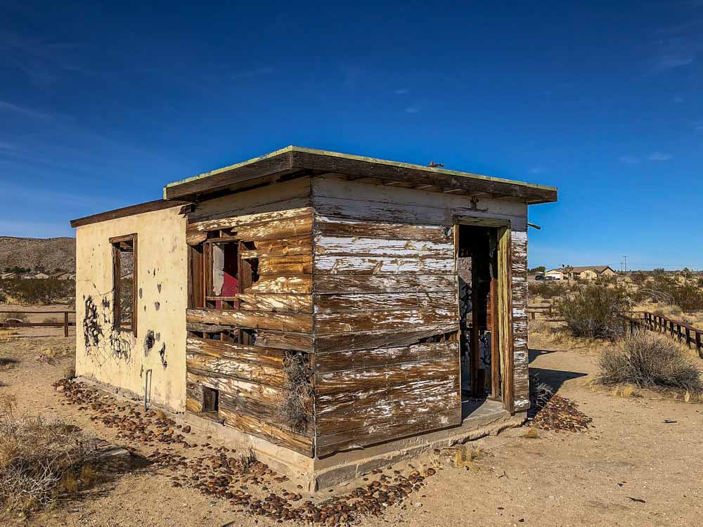 Things to do in Joshua Tree Town: Krblin Jihn Kabin