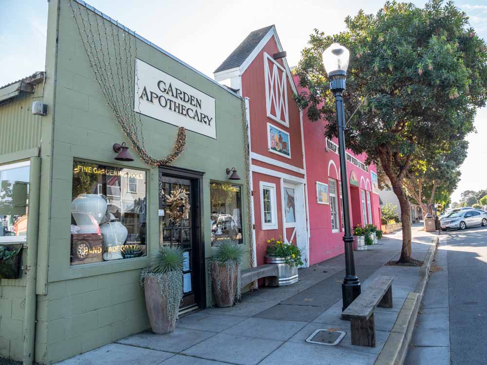 Half Moon Bay California downtown shops