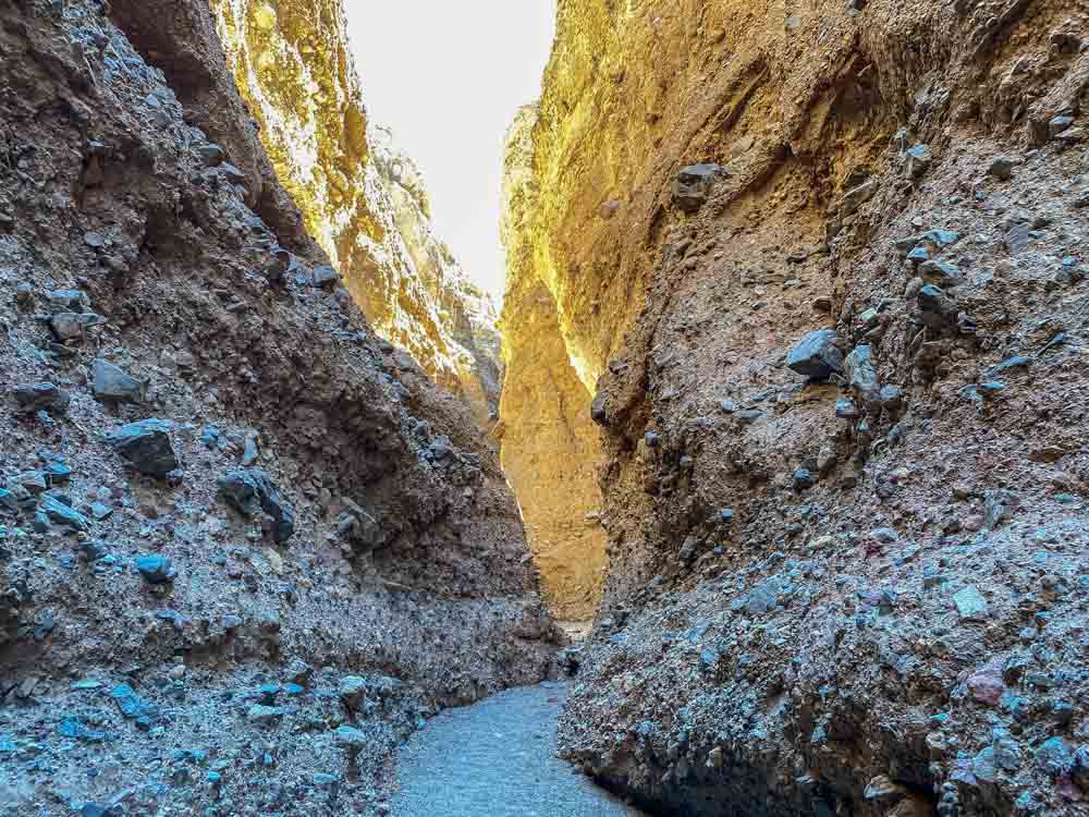 Sidewinder Canyon slot canyon #4- narrow rock walls