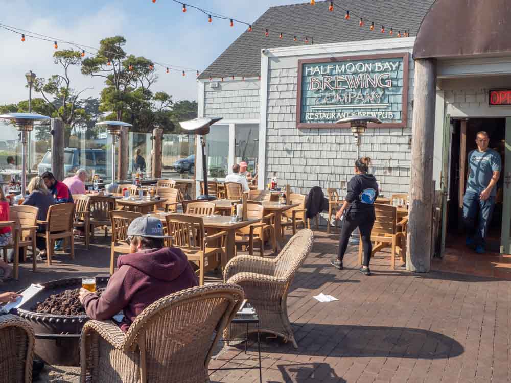 Half Moon Bay Brewing Company exterior patio