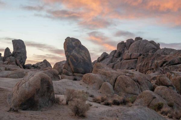 Things to do in Lone Pine CA Alabama Hills sunrise