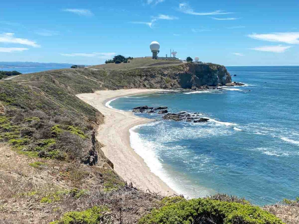 Pillar Point Bluff trail with view of beach and satellite facility