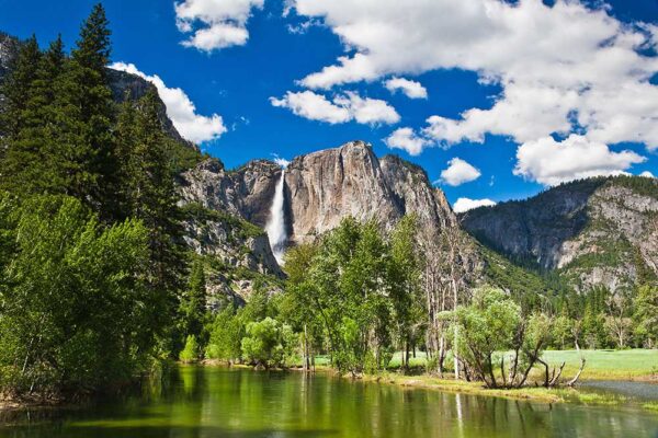 San Francisco to Yosemite road trip: Yosemite bridal veil falls