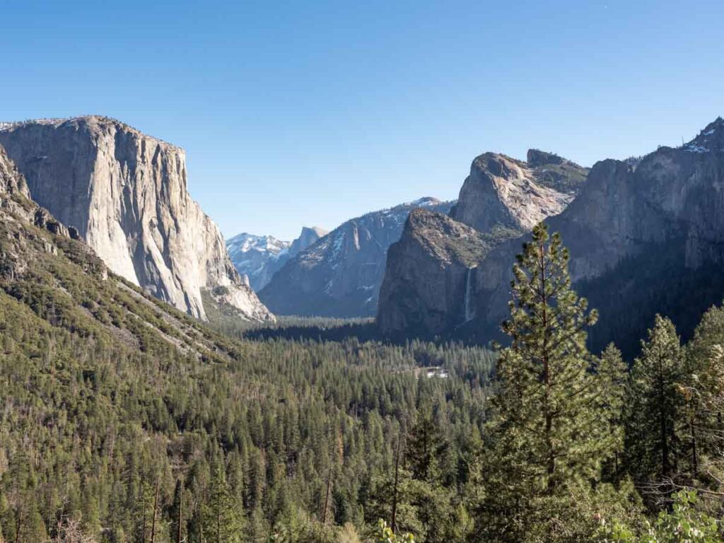 Yosemite Valley tunnel overlook