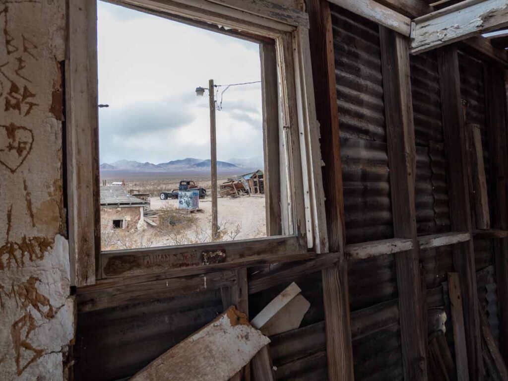 Rhyolite abandoned shack and window