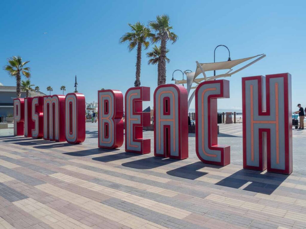 Pismo Beach city sign